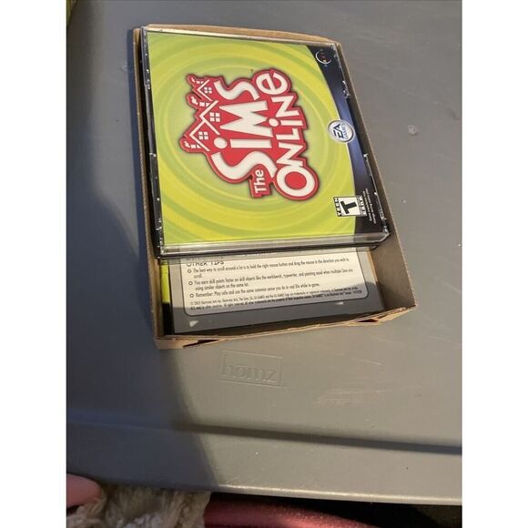 Sims Online: New and Improved (PC Games, 2003) - Picture 7 of 10